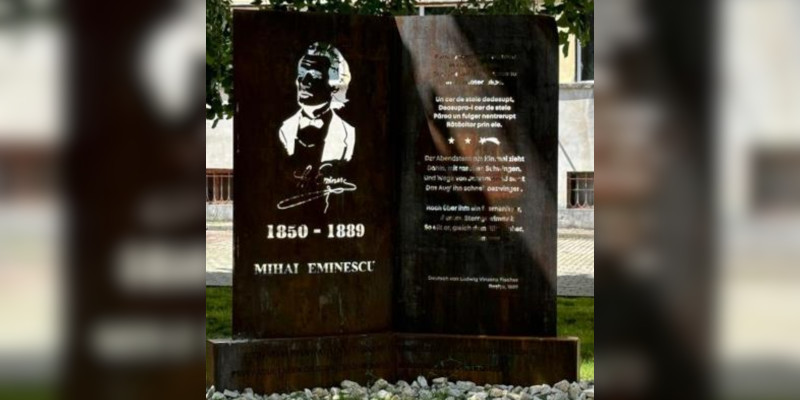 bust Eminescu